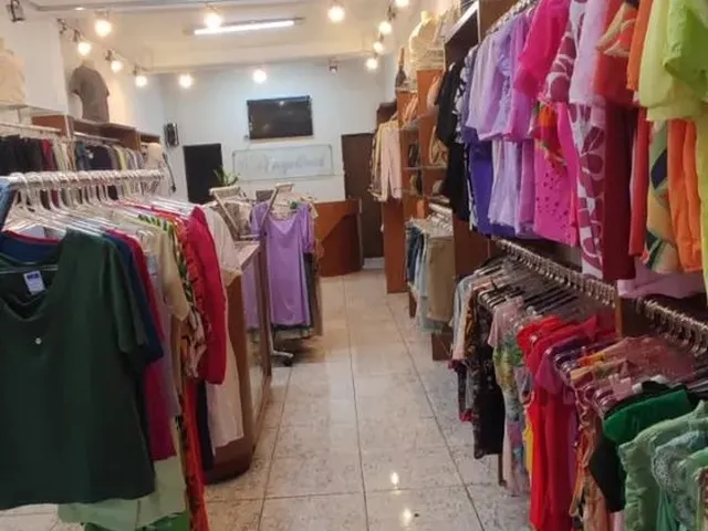 Imagem 15: Oportunidade!!! Passo Ponto! Loja de Roupas Montada no Centro de Mateus Leme, 120M²