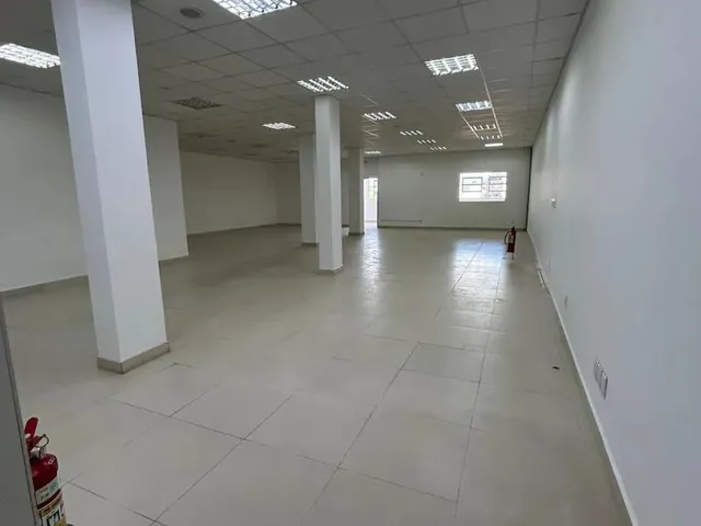 Imagem: Alugo Loja José Faria da Rocha
