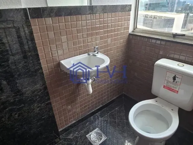 Imagem 3: Loja com Ponto Privilegiado no Vila da Serra 90 M²