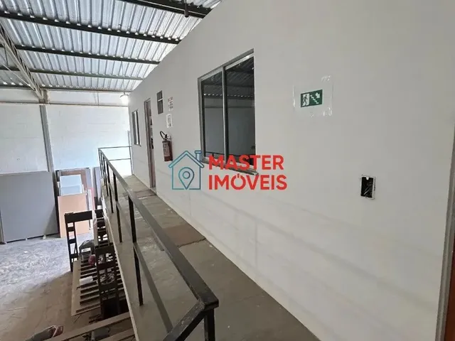 Imagem 6: 360M² | Piso 340M²