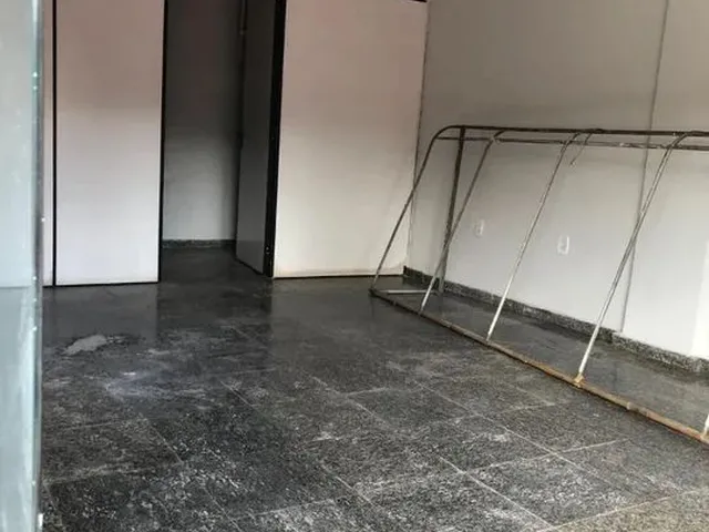 Imagem 4: Vendo Excelente Loja Localizada na Av. João César de Oliveira, Pode Ser Financiada