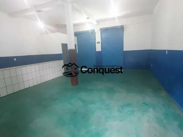 Imagem: Loja com 65M² com 02 Banheiros, Cozinha