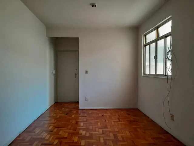 Imagem 4: Apartamento com 3 Quartos e Suíte para Locação