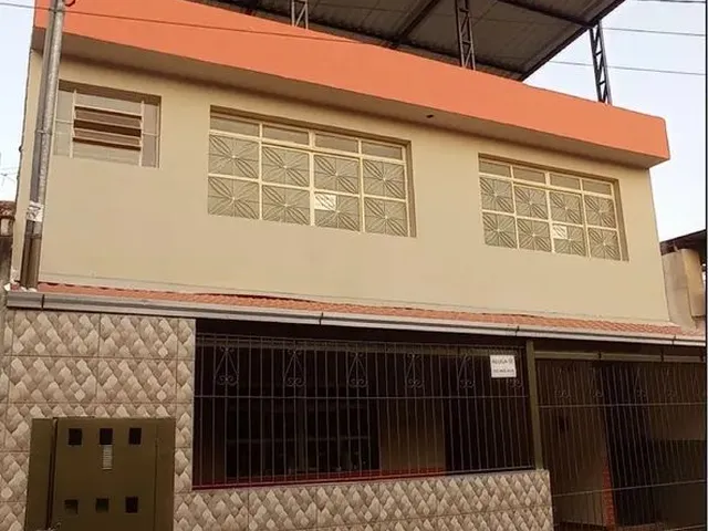 Imagem: Aluga-Se Casa Ampla com 3 Quartos (1 Suíte)