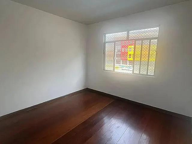Imagem 2: Ref.: 2290 - Oportunidade 2 Quartos no Morro da Glória