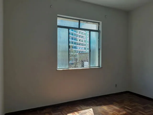 Imagem 3: 3 Quartos com Vaga no Centro para Locação