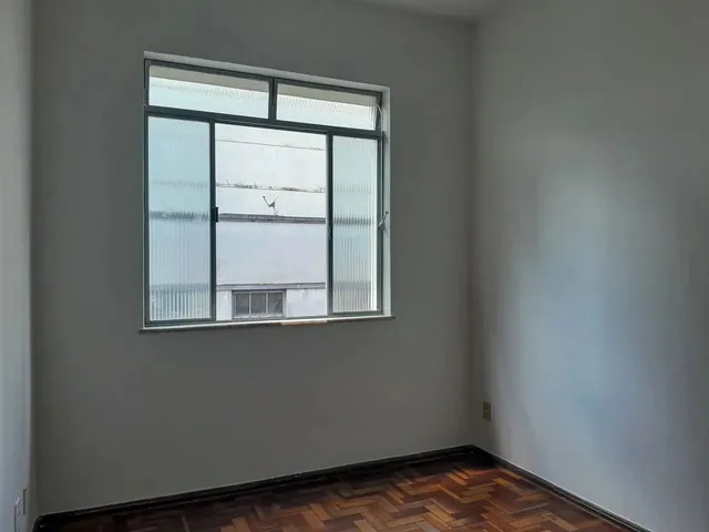 Imagem 2: 3 Quartos com Vaga no Centro para Locação