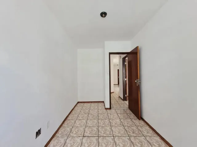 Imagem 4: Apartamento com 2 Quartos para Alugar, 70 M² por R$ 1.250,00/Mês - Granbery - Juiz De
