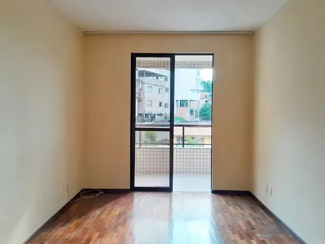 Imagem: 2 Quartos com Espaço de Escritório e Área
