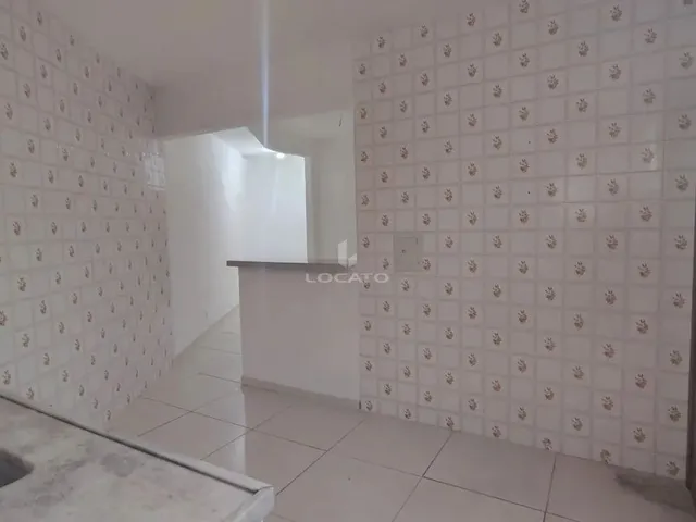 Imagem 2: Apartamento 2 Quartos com Garagem / Bairu