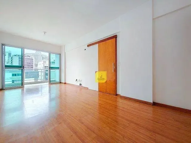Imagem 12: Apto com 2 Quartos (Suíte), Varanda, 2 Vagas, Elevador e Portaria 24H no Centro