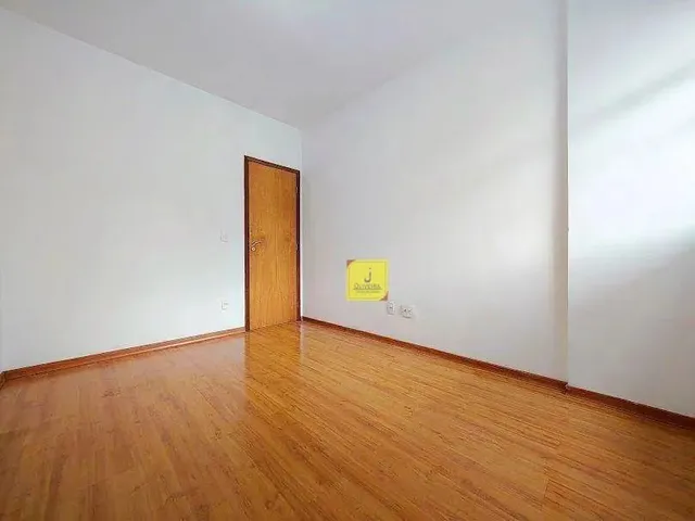 Imagem 14: Apto com 2 Quartos (Suíte), Varanda, 2 Vagas, Elevador e Portaria 24H no Centro