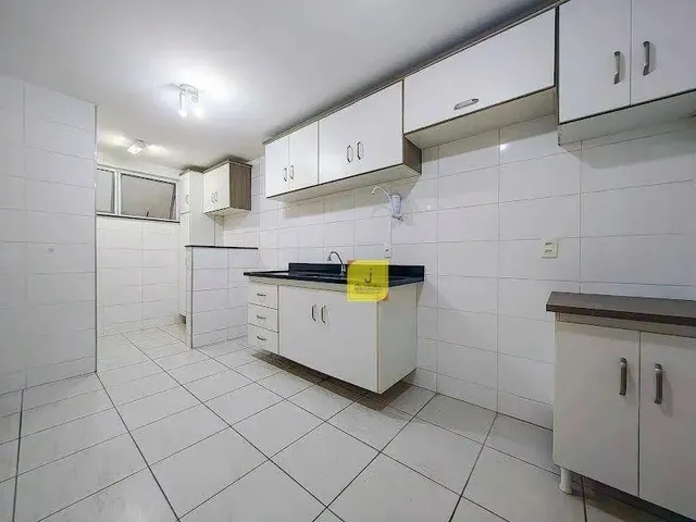 Imagem 6: Apto com 2 Quartos (Suíte), Varanda, 2 Vagas, Elevador e Portaria 24H no Centro