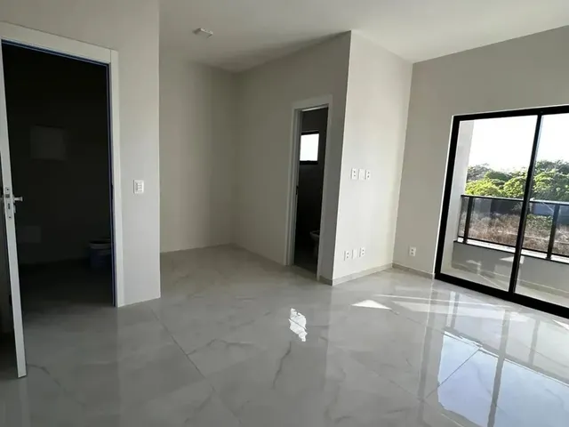 Imagem 2: Casa Duplex com 3 Suítes e Fino Acabamento no Eusebio, 100M da Ce 010! Cód. Qo0N3E