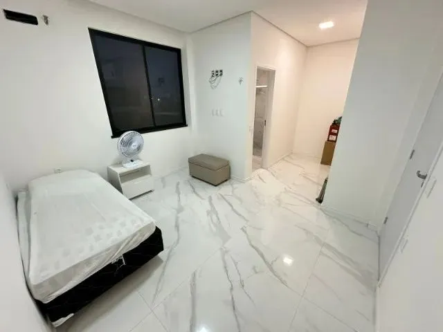 Imagem 3: Casa de Luxo Porteira Fechada na Cidade Alpha Ceará