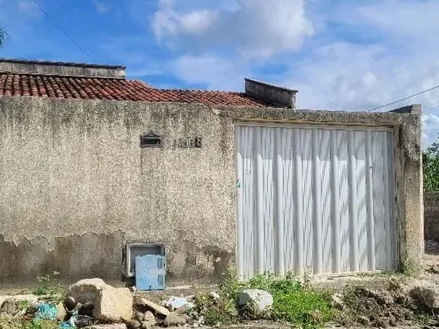 Imagem: A casa possui 2 Dormitórios, 1 Banheiro, 1 Vaga na