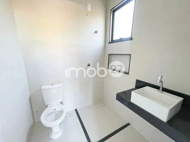 Imagem 3: Casa para Venda em Eusébio, Coité, 4 Dormitórios, 4 Suítes, 5 Banheiros, 4 Vagas