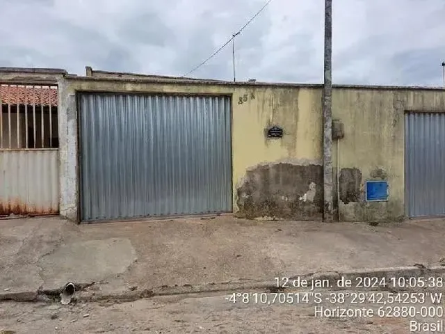 Imagem: A casa possui 2 Dormitórios, 1 Banheiro, 1 Vaga na