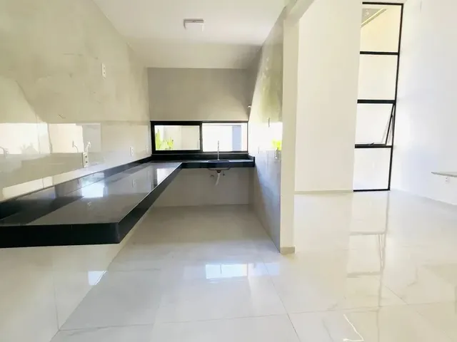 Imagem 4: Casa em Rua Privativa de 03 Suítes Á 4Min do Shopping Eusébio com Acabamento De