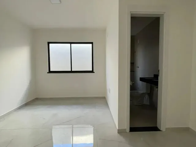 Imagem 3: Casa em Rua Privativa de 03 Suítes Á 4Min do Shopping Eusébio com Acabamento De
