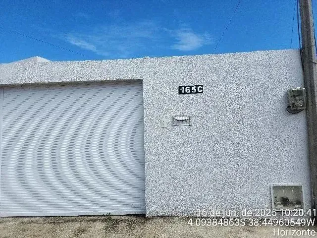 Imagem: A casa possui 2 Dormitórios, 1 Banheiro, 1 Vaga na