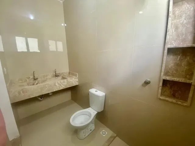 Imagem 8: Casa no Eusebio com Três Dormitórios Sendo Dois Suites - 120M²