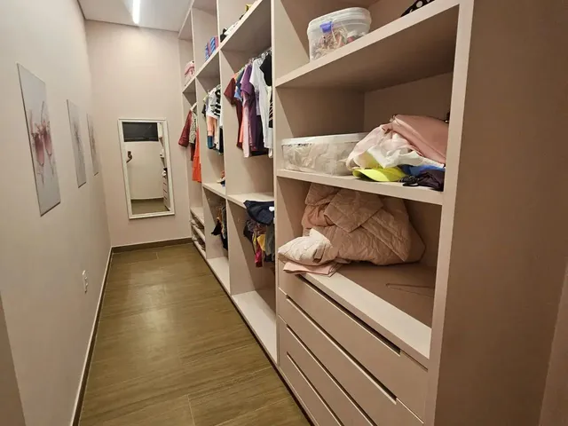 Imagem 4: Imóvel para Venda Tem 450 Metros Quadrados com 5 Quartos em Cidade Alpha - Eusébio - Ce