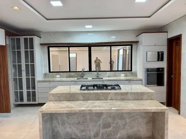 Imagem 2: Casa na Cidade Alpha com 05 Suítes, 350M2