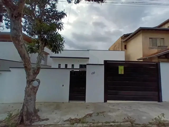 Imagem: Casa À Venda em Bairro Nobre