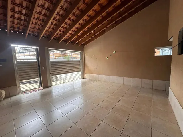 Imagem: Casa para Venda em Toledo, Centro, 2 Dormitórios