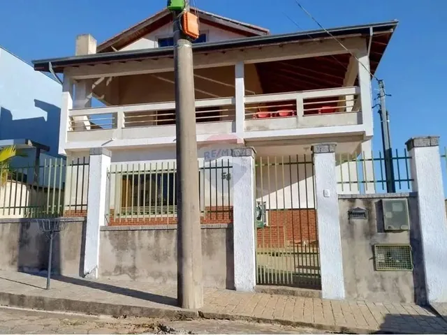 Imagem: Casa À Venda, com 4 Quartos, Sendo 2 Suítes
