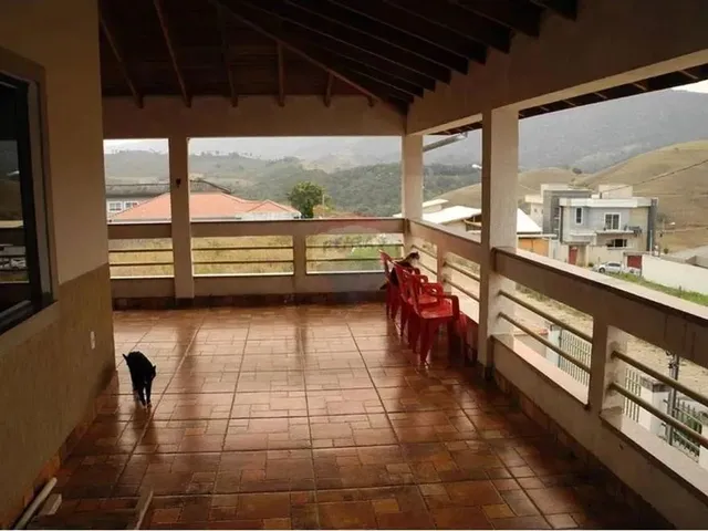 Imagem 10: Casa À Venda, com 4 Quartos, Sendo 2 Suítes, Ampla Varanda, Ampla Área Aberta E