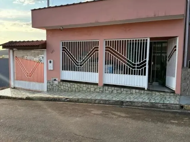 Imagem: Casa para Venda em Toledo, Centro, 3 Dormitórios