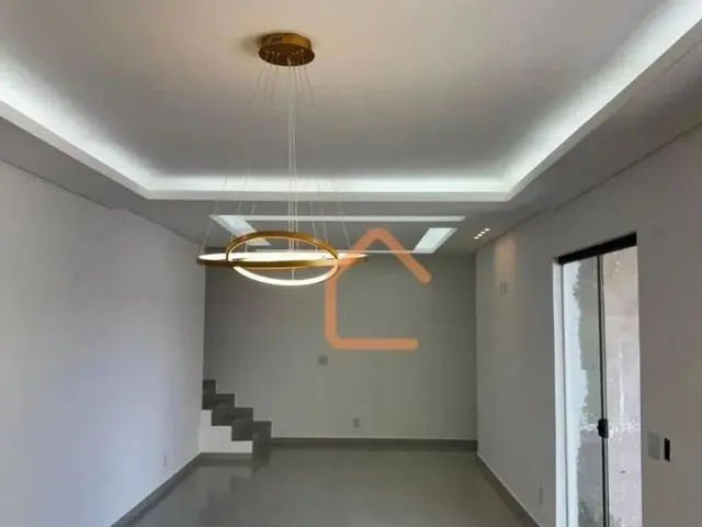 Imagem: Casa com 4 Dormitórios À Venda, 170 M²