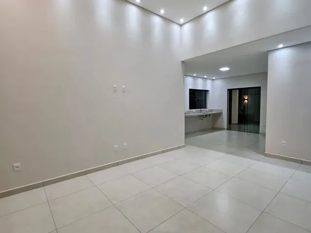 Imagem 2: Casa Moderna em Pouso Alegre com Alto Padrão de Acabamento e Excelente Localização
