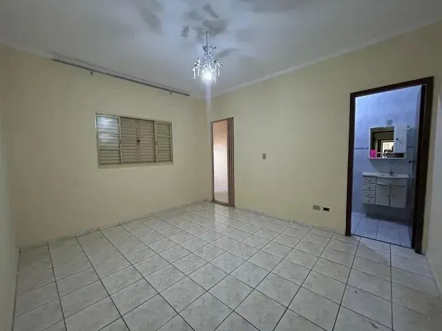 Imagem 11: Excelente Casa a Venda em Passos com Parcelas
