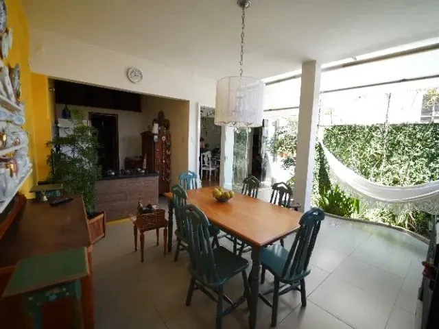 Imagem: Casa no Centro de Três Corações para