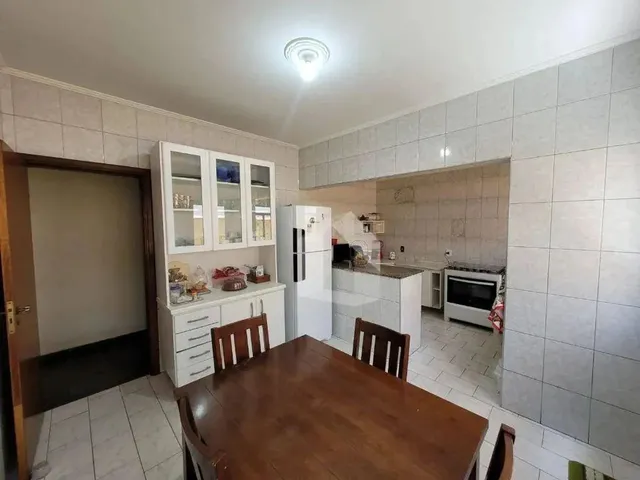 Imagem 2: Casa com 3 Dormitórios À Venda, 159 M² por R$ 590.000,00 - Jardim Centenário - Poços