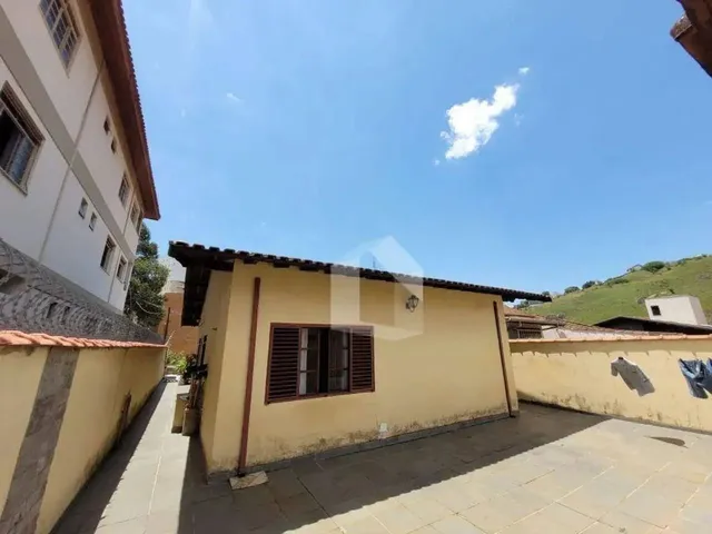 Imagem 4: Casa com 3 Dormitórios À Venda, 159 M² por R$ 590.000,00 - Jardim Centenário - Poços
