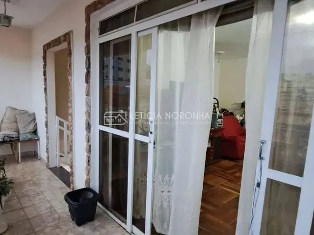 Imagem: Casa e Ponto Comercial À Venda