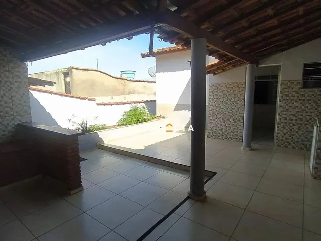 Imagem: Casa com 2 Dormitórios À Venda, 81 M²