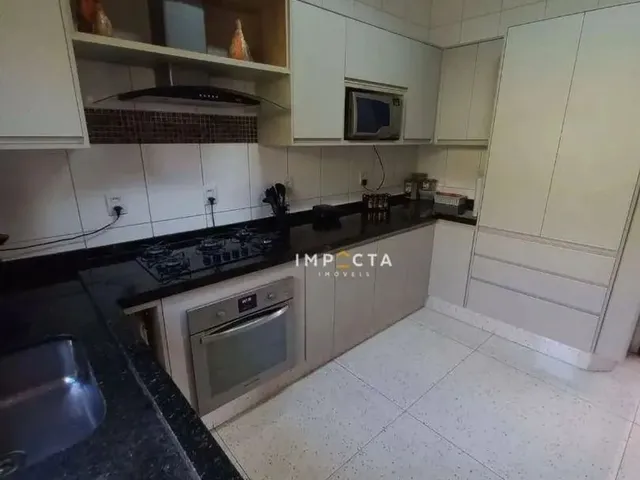 Imagem 3: Casa com 3 Dormitórios À Venda, 281 M² por R$ 950.000,00 - Pousada dos Campos III