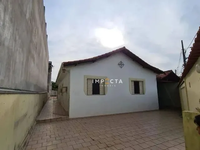 Imagem: Casa com 6 Dormitórios À Venda, 270 M²