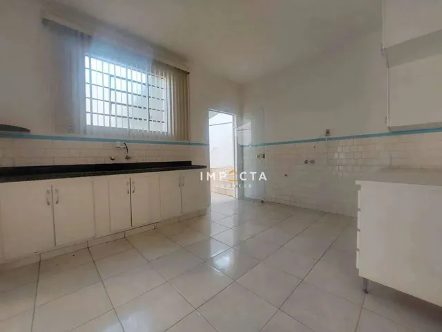 Imagem 3: Casa com 5 Dormitórios À Venda, 192 M² por R$ 1.200.000,00 - Centro - Pouso Alegre/Mg