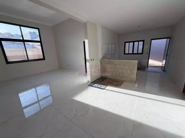 Imagem: Casa com Excelente Localização e Acabamento!