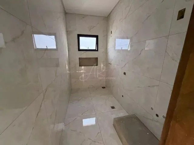 Imagem 3: Casa com Excelente Localização e Acabamento!