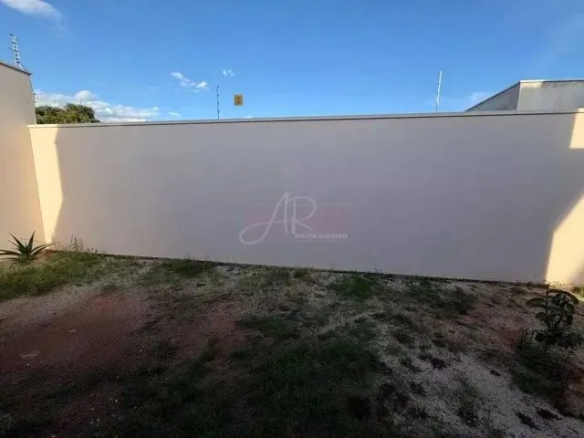 Imagem 8: Casa com Excelente Localização e Acabamento!
