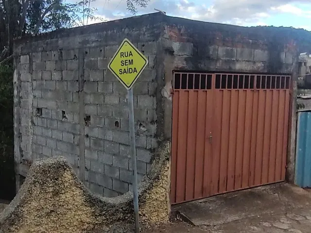 Imagem: Garagem a Venda em Aiuruoca Mg