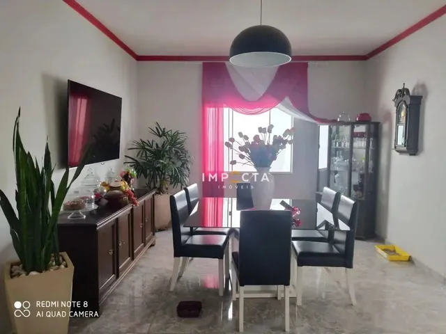 Imagem: Casa com 3 Dormitórios À Venda, 190 M²