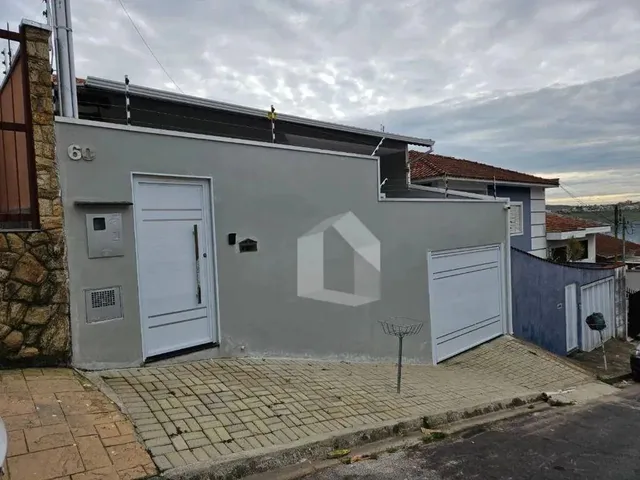 Imagem: Casa com 3 Dormitórios À Venda, 200 M²